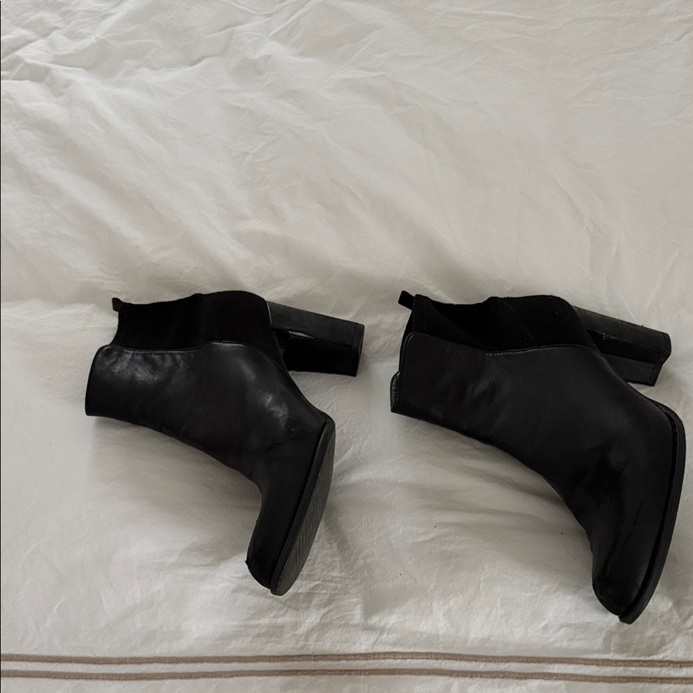 Stuart Weitzman 5050-style Leather Ankle Booties
